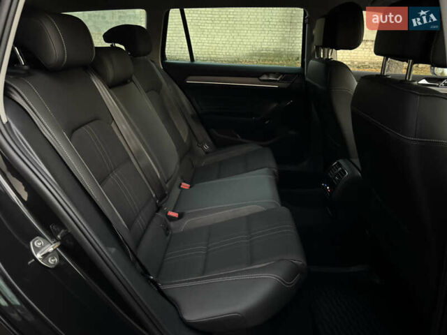 Серый Фольксваген Пассат Альтрак, объемом двигателя 2 л и пробегом 215 тыс. км за 23500 $, фото 79 на Automoto.ua