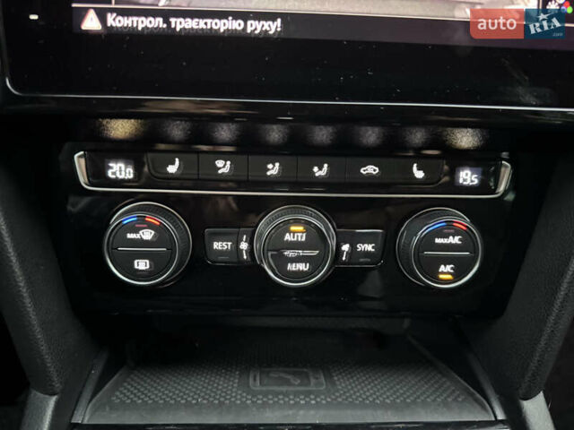 Серый Фольксваген Пассат Альтрак, объемом двигателя 2 л и пробегом 215 тыс. км за 23500 $, фото 46 на Automoto.ua