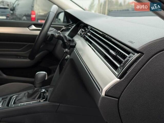 Серый Фольксваген Пассат Альтрак, объемом двигателя 2 л и пробегом 140 тыс. км за 25999 $, фото 67 на Automoto.ua