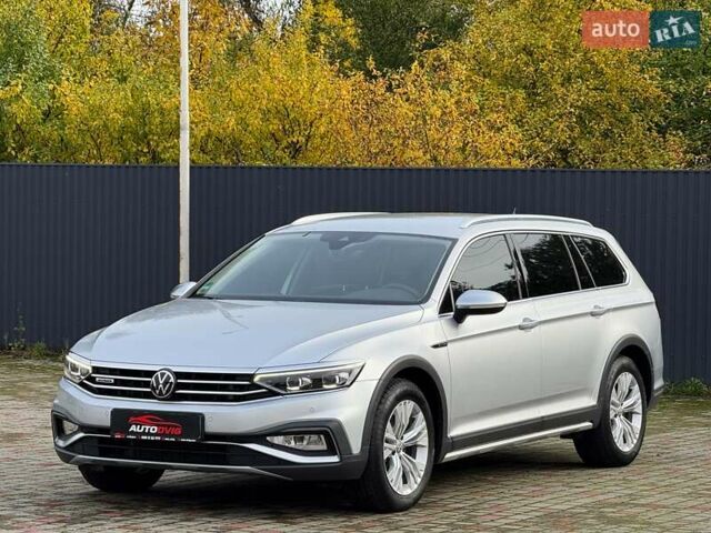 Сірий Фольксваген Пассат Альтрак, об'ємом двигуна 2 л та пробігом 177 тис. км за 28499 $, фото 7 на Automoto.ua