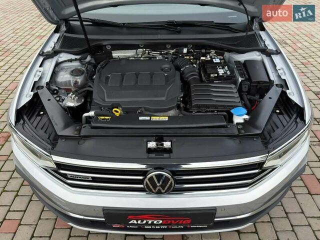 Сірий Фольксваген Пассат Альтрак, об'ємом двигуна 2 л та пробігом 177 тис. км за 28499 $, фото 102 на Automoto.ua