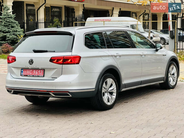 Серый Фольксваген Пассат Альтрак, объемом двигателя 2 л и пробегом 177 тыс. км за 24900 $, фото 16 на Automoto.ua