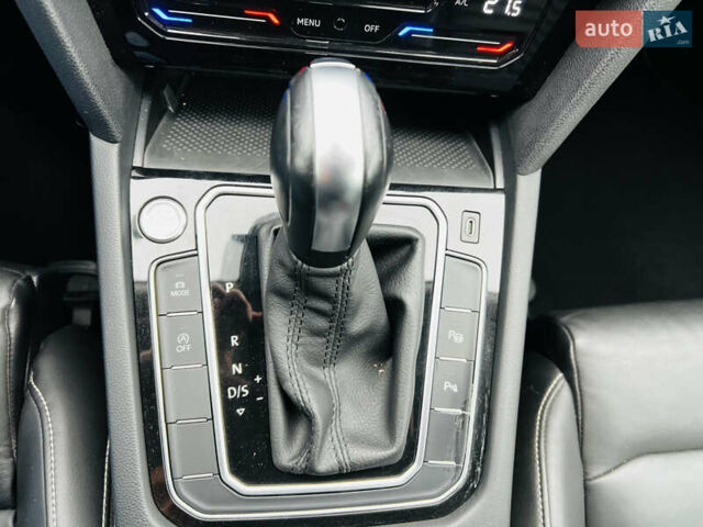 Серый Фольксваген Пассат Альтрак, объемом двигателя 2 л и пробегом 177 тыс. км за 24900 $, фото 42 на Automoto.ua