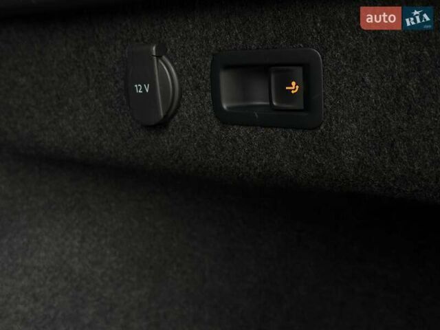 Сірий Фольксваген Пассат Альтрак, об'ємом двигуна 2 л та пробігом 177 тис. км за 28499 $, фото 68 на Automoto.ua