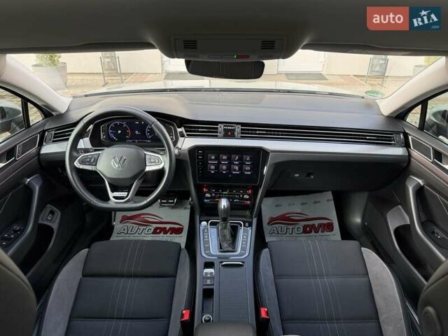 Сірий Фольксваген Пассат Альтрак, об'ємом двигуна 2 л та пробігом 177 тис. км за 28499 $, фото 74 на Automoto.ua
