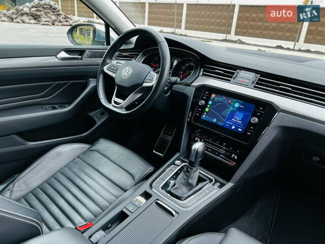 Серый Фольксваген Пассат Альтрак, объемом двигателя 2 л и пробегом 177 тыс. км за 24900 $, фото 49 на Automoto.ua