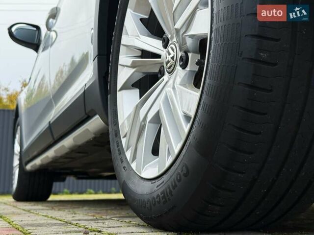 Сірий Фольксваген Пассат Альтрак, об'ємом двигуна 2 л та пробігом 177 тис. км за 28499 $, фото 28 на Automoto.ua