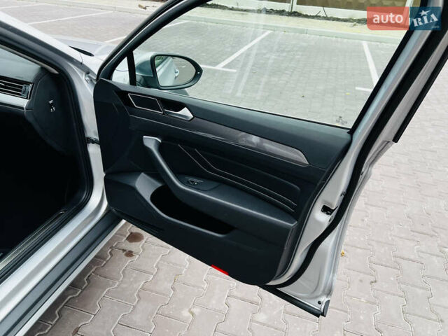 Серый Фольксваген Пассат Альтрак, объемом двигателя 2 л и пробегом 177 тыс. км за 24900 $, фото 46 на Automoto.ua