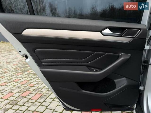 Серый Фольксваген Пассат Альтрак, объемом двигателя 2 л и пробегом 140 тыс. км за 25999 $, фото 46 на Automoto.ua