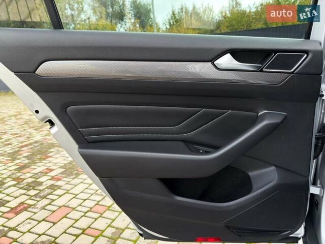 Сірий Фольксваген Пассат Альтрак, об'ємом двигуна 2 л та пробігом 177 тис. км за 28499 $, фото 59 на Automoto.ua