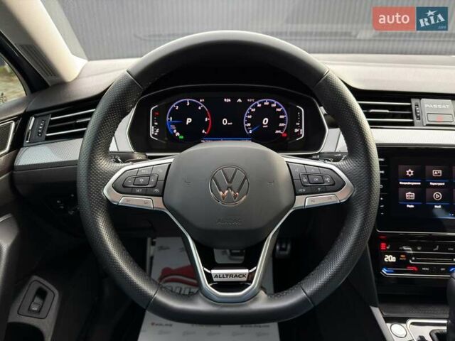 Сірий Фольксваген Пассат Альтрак, об'ємом двигуна 2 л та пробігом 177 тис. км за 28499 $, фото 44 на Automoto.ua