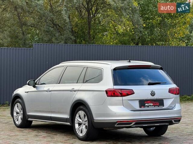 Сірий Фольксваген Пассат Альтрак, об'ємом двигуна 2 л та пробігом 177 тис. км за 28499 $, фото 5 на Automoto.ua