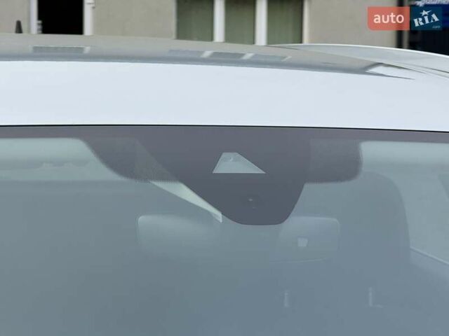 Сірий Фольксваген Пассат Альтрак, об'ємом двигуна 2 л та пробігом 177 тис. км за 28499 $, фото 15 на Automoto.ua