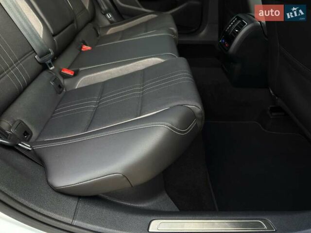 Сірий Фольксваген Пассат Альтрак, об'ємом двигуна 2 л та пробігом 177 тис. км за 28499 $, фото 72 на Automoto.ua