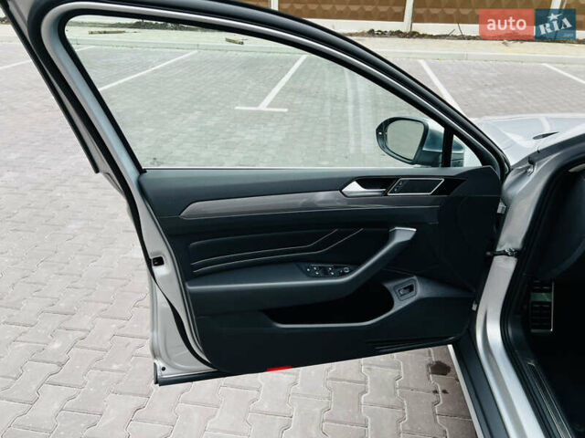 Серый Фольксваген Пассат Альтрак, объемом двигателя 2 л и пробегом 177 тыс. км за 24900 $, фото 28 на Automoto.ua