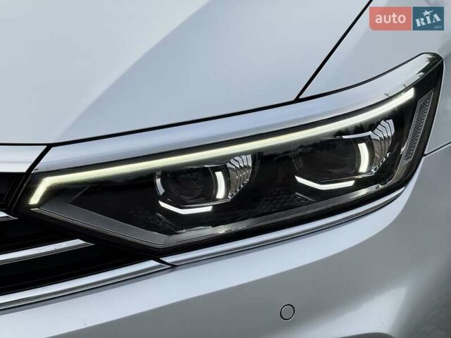 Сірий Фольксваген Пассат Альтрак, об'ємом двигуна 2 л та пробігом 177 тис. км за 28499 $, фото 13 на Automoto.ua