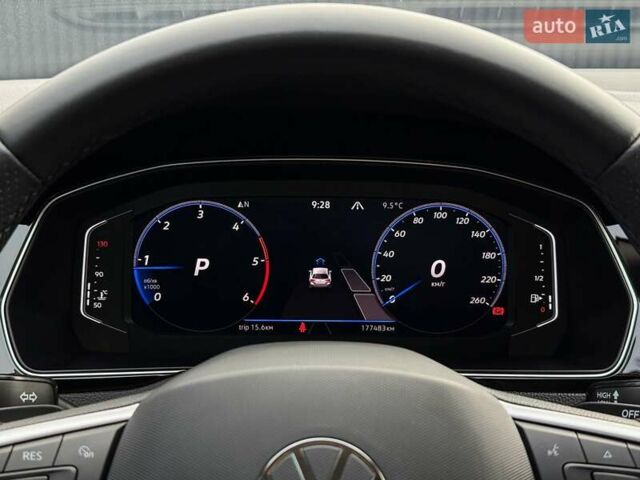 Сірий Фольксваген Пассат Альтрак, об'ємом двигуна 2 л та пробігом 177 тис. км за 28499 $, фото 46 на Automoto.ua