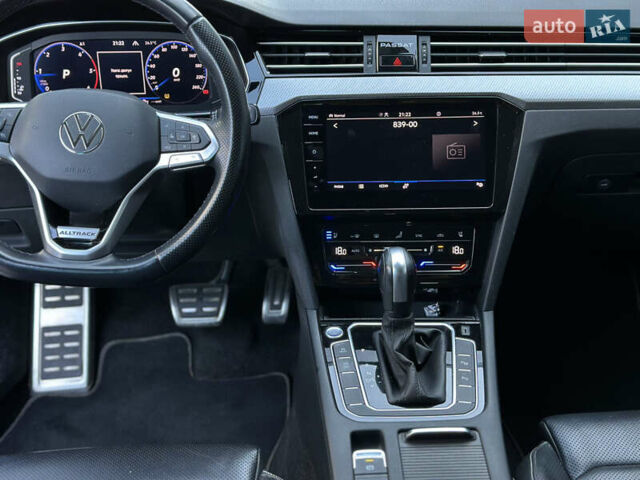 Сірий Фольксваген Пассат Альтрак, об'ємом двигуна 2 л та пробігом 240 тис. км за 25550 $, фото 49 на Automoto.ua