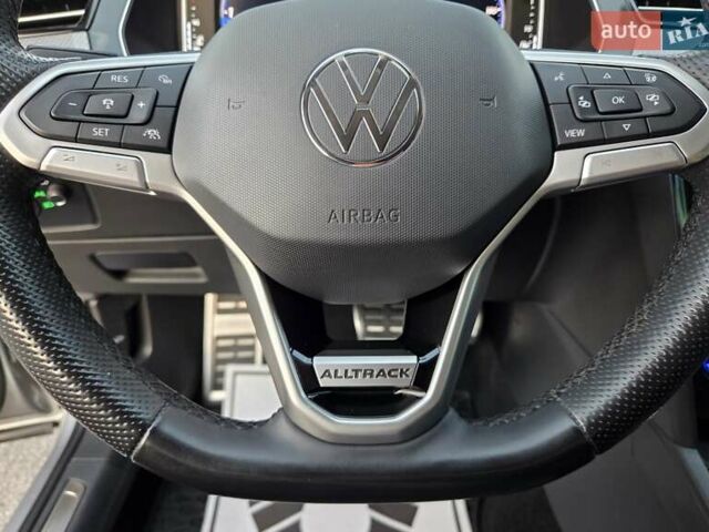 Серый Фольксваген Пассат Альтрак, объемом двигателя 2 л и пробегом 155 тыс. км за 29450 $, фото 46 на Automoto.ua