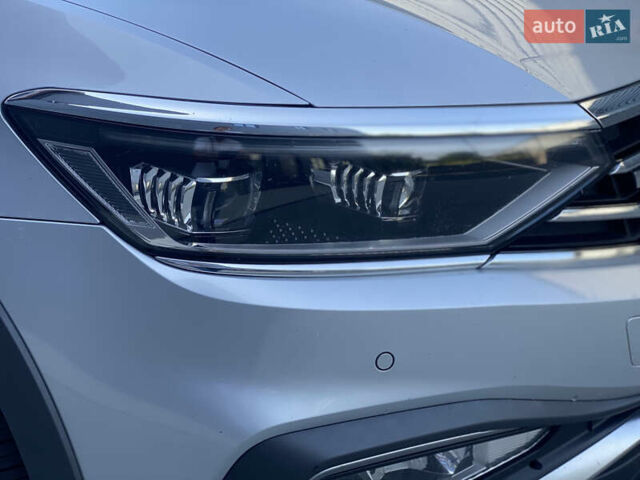 Сірий Фольксваген Пассат Альтрак, об'ємом двигуна 2 л та пробігом 240 тис. км за 25550 $, фото 24 на Automoto.ua