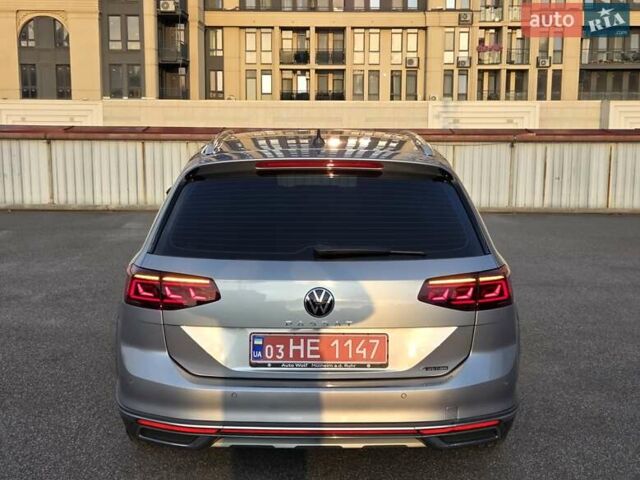 Серый Фольксваген Пассат Альтрак, объемом двигателя 2 л и пробегом 155 тыс. км за 29450 $, фото 111 на Automoto.ua