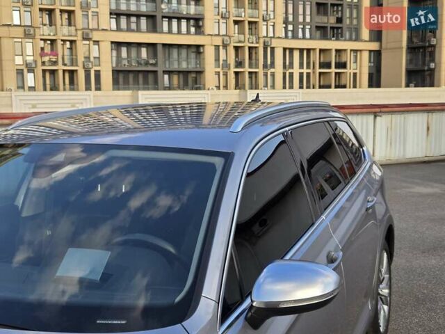 Серый Фольксваген Пассат Альтрак, объемом двигателя 2 л и пробегом 155 тыс. км за 29450 $, фото 125 на Automoto.ua