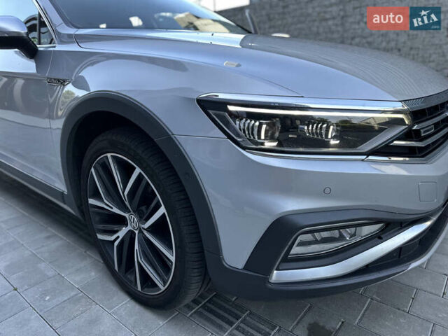 Сірий Фольксваген Пассат Альтрак, об'ємом двигуна 2 л та пробігом 240 тис. км за 25550 $, фото 51 на Automoto.ua