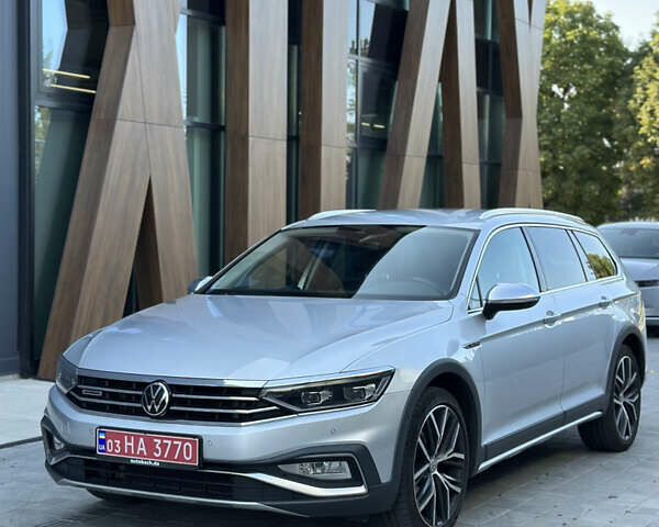 Сірий Фольксваген Пассат Альтрак, об'ємом двигуна 2 л та пробігом 240 тис. км за 25550 $, фото 30 на Automoto.ua