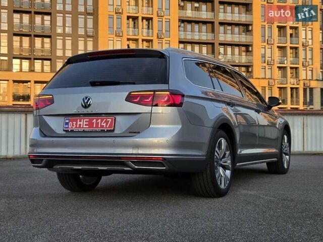 Серый Фольксваген Пассат Альтрак, объемом двигателя 2 л и пробегом 155 тыс. км за 29450 $, фото 2 на Automoto.ua