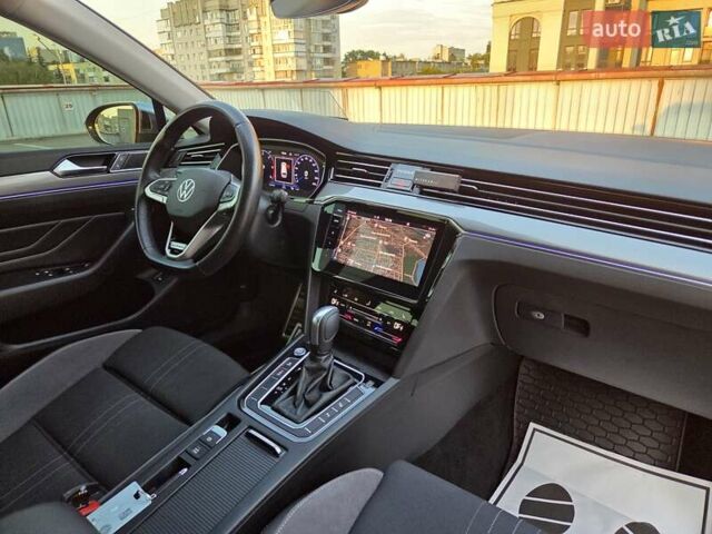 Серый Фольксваген Пассат Альтрак, объемом двигателя 2 л и пробегом 155 тыс. км за 29450 $, фото 67 на Automoto.ua