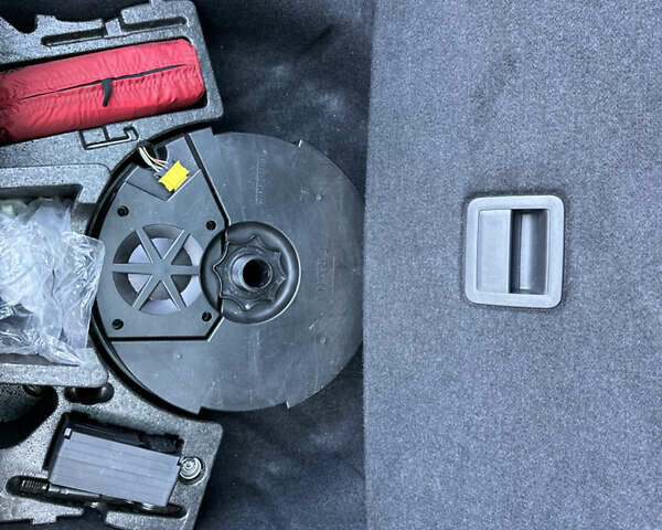 Сірий Фольксваген Пассат Альтрак, об'ємом двигуна 2 л та пробігом 240 тис. км за 25550 $, фото 23 на Automoto.ua