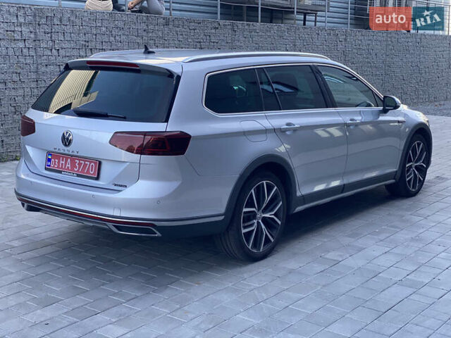 Сірий Фольксваген Пассат Альтрак, об'ємом двигуна 2 л та пробігом 240 тис. км за 25550 $, фото 9 на Automoto.ua