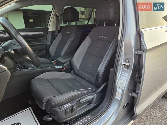 Серый Фольксваген Пассат Альтрак, объемом двигателя 2 л и пробегом 155 тыс. км за 29450 $, фото 39 на Automoto.ua