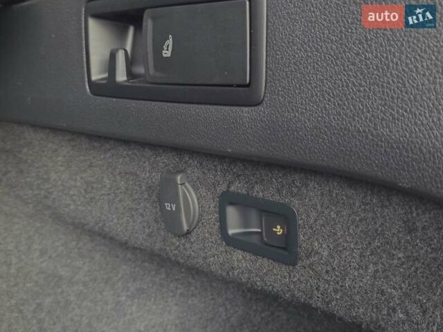 Серый Фольксваген Пассат Альтрак, объемом двигателя 2 л и пробегом 155 тыс. км за 29450 $, фото 117 на Automoto.ua
