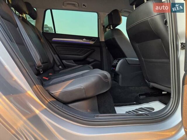 Серый Фольксваген Пассат Альтрак, объемом двигателя 2 л и пробегом 155 тыс. км за 29450 $, фото 83 на Automoto.ua