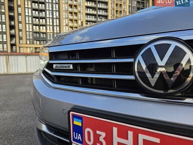 Серый Фольксваген Пассат Альтрак, объемом двигателя 2 л и пробегом 155 тыс. км за 29450 $, фото 134 на Automoto.ua