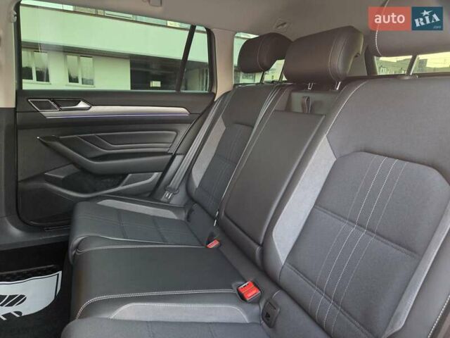 Серый Фольксваген Пассат Альтрак, объемом двигателя 2 л и пробегом 155 тыс. км за 29450 $, фото 90 на Automoto.ua