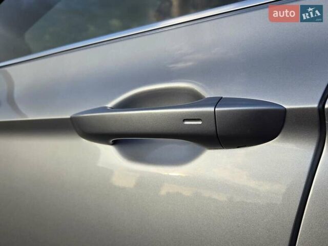 Серый Фольксваген Пассат Альтрак, объемом двигателя 2 л и пробегом 155 тыс. км за 29450 $, фото 5 на Automoto.ua