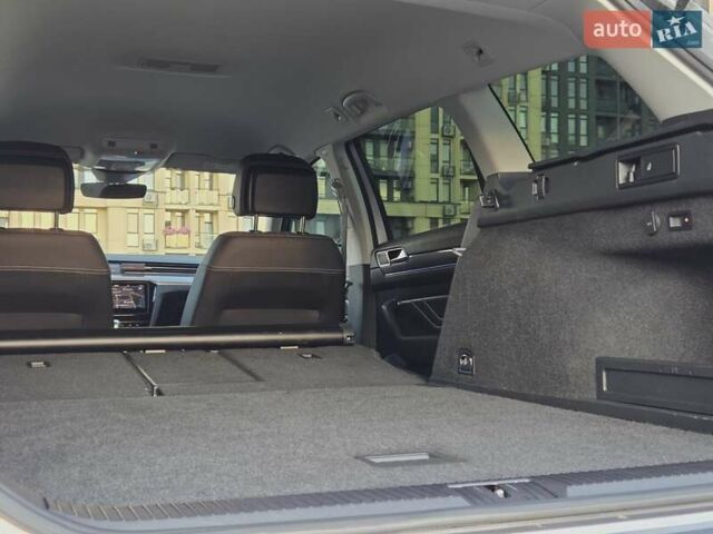 Серый Фольксваген Пассат Альтрак, объемом двигателя 2 л и пробегом 155 тыс. км за 29450 $, фото 115 на Automoto.ua