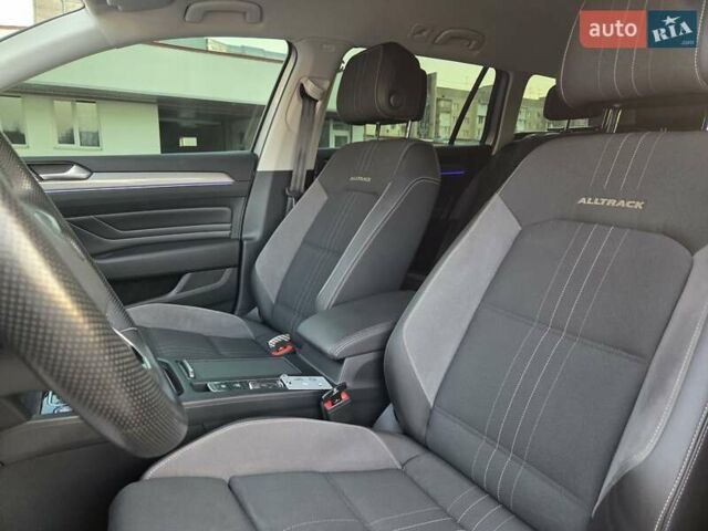 Серый Фольксваген Пассат Альтрак, объемом двигателя 2 л и пробегом 155 тыс. км за 29450 $, фото 41 на Automoto.ua