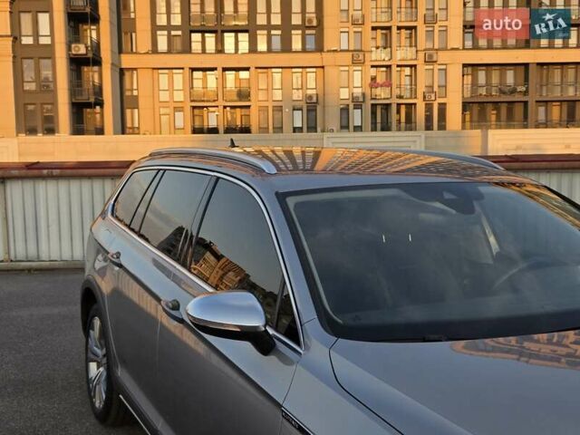 Серый Фольксваген Пассат Альтрак, объемом двигателя 2 л и пробегом 155 тыс. км за 29450 $, фото 100 на Automoto.ua