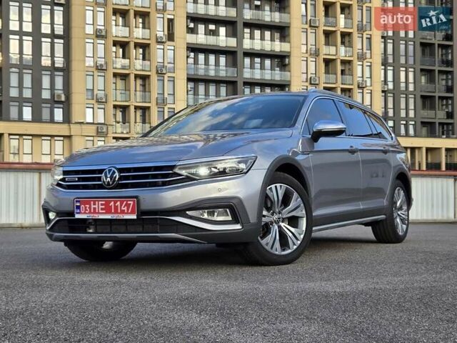 Серый Фольксваген Пассат Альтрак, объемом двигателя 2 л и пробегом 155 тыс. км за 29450 $, фото 6 на Automoto.ua