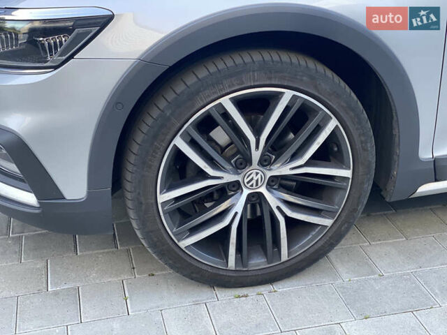 Сірий Фольксваген Пассат Альтрак, об'ємом двигуна 2 л та пробігом 240 тис. км за 25550 $, фото 58 на Automoto.ua