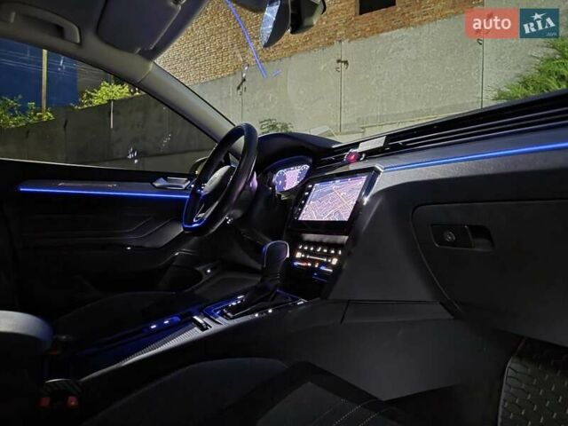 Серый Фольксваген Пассат Альтрак, объемом двигателя 2 л и пробегом 155 тыс. км за 29450 $, фото 17 на Automoto.ua