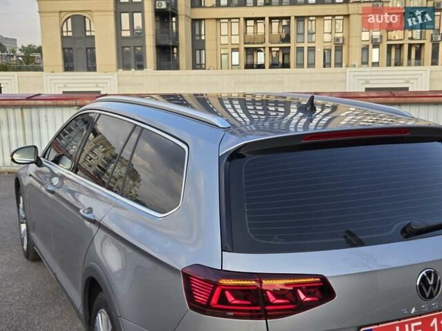 Серый Фольксваген Пассат Альтрак, объемом двигателя 2 л и пробегом 155 тыс. км за 29450 $, фото 118 на Automoto.ua
