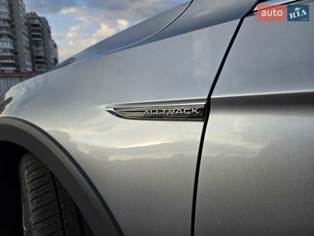 Серый Фольксваген Пассат Альтрак, объемом двигателя 2 л и пробегом 155 тыс. км за 29450 $, фото 136 на Automoto.ua