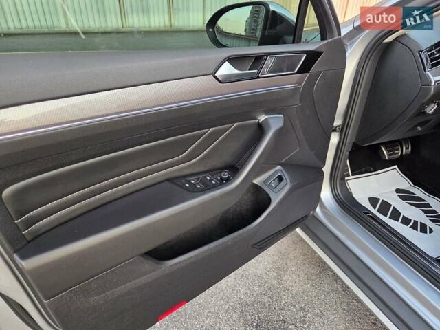 Серый Фольксваген Пассат Альтрак, объемом двигателя 2 л и пробегом 155 тыс. км за 29450 $, фото 32 на Automoto.ua