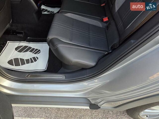 Серый Фольксваген Пассат Альтрак, объемом двигателя 2 л и пробегом 155 тыс. км за 29450 $, фото 93 на Automoto.ua