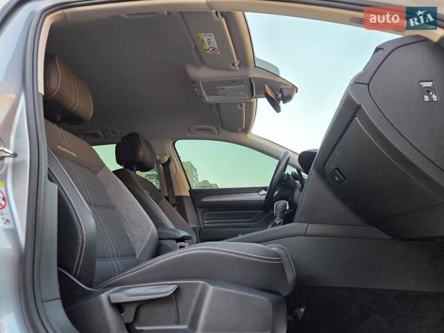 Серый Фольксваген Пассат Альтрак, объемом двигателя 2 л и пробегом 155 тыс. км за 29450 $, фото 72 на Automoto.ua