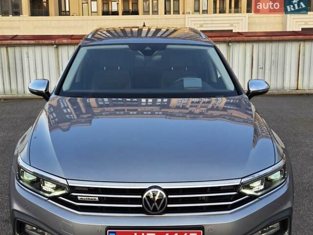Серый Фольксваген Пассат Альтрак, объемом двигателя 2 л и пробегом 155 тыс. км за 29450 $, фото 138 на Automoto.ua